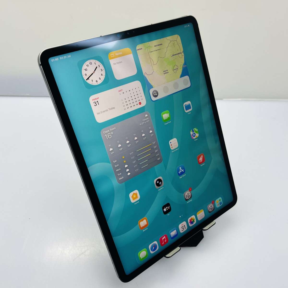 Apple iPad Pro 12.9-inch 5th Gen 256GB (Wifi/Cellular) Space Gray - Curtain Effect on Display, Sc...