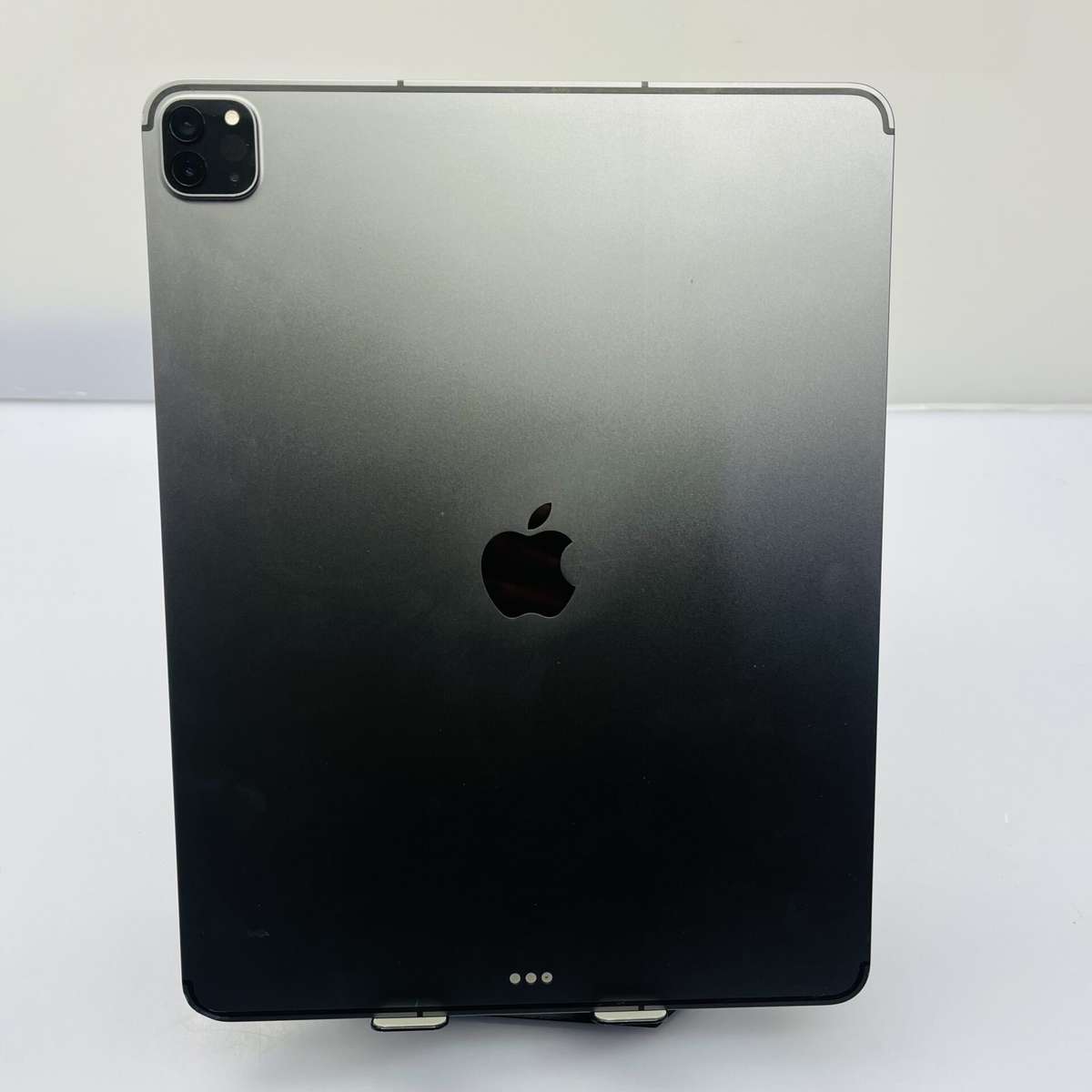 Apple iPad Pro 12.9-inch 5th Gen 256GB (Wifi/Cellular) Space Gray - Curtain Effect on Display, Sc...