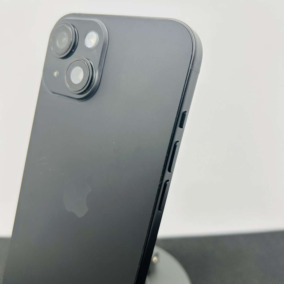 Apple iPhone 15 128GB Black (Condition: Good)