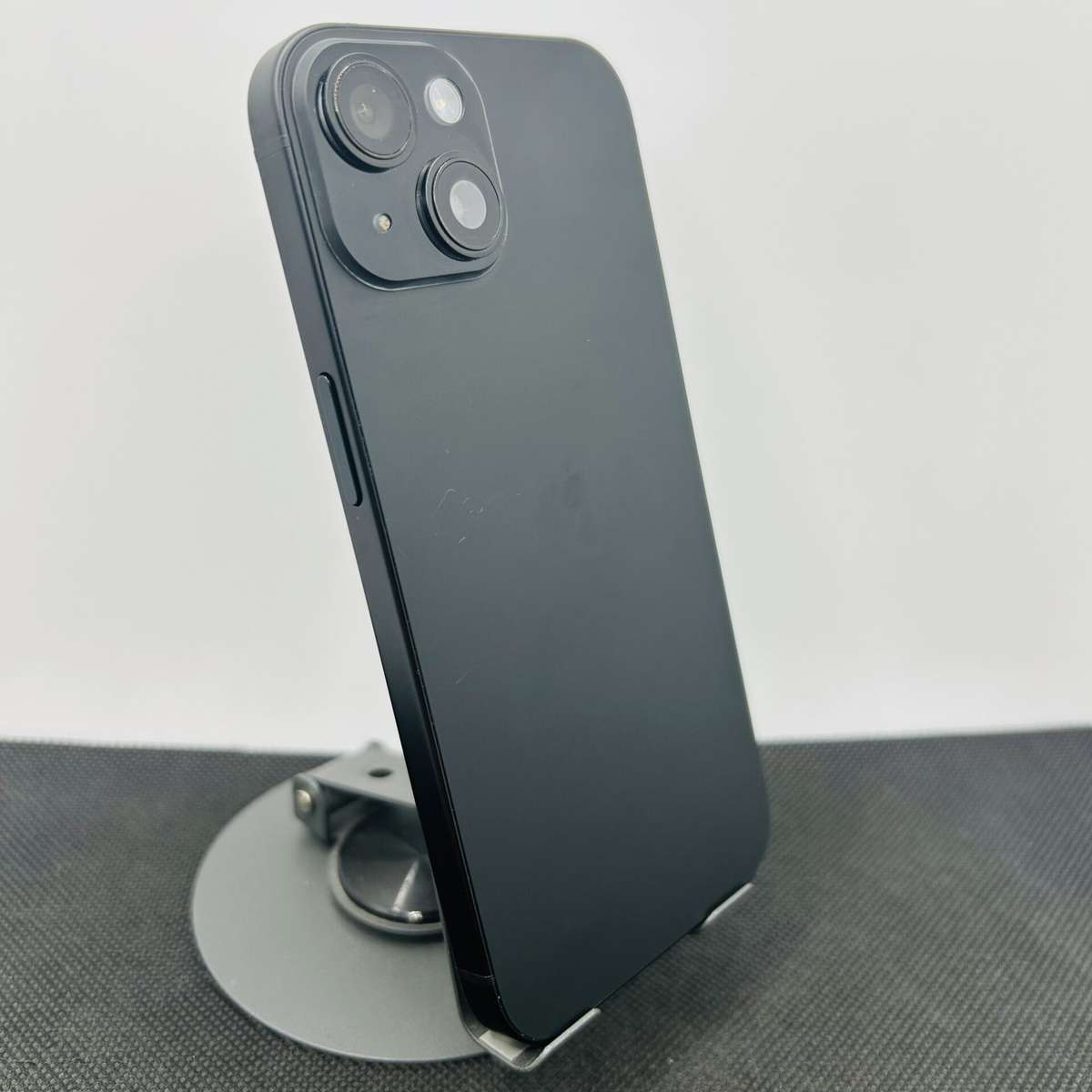 Apple iPhone 15 128GB Black (Condition: Good)