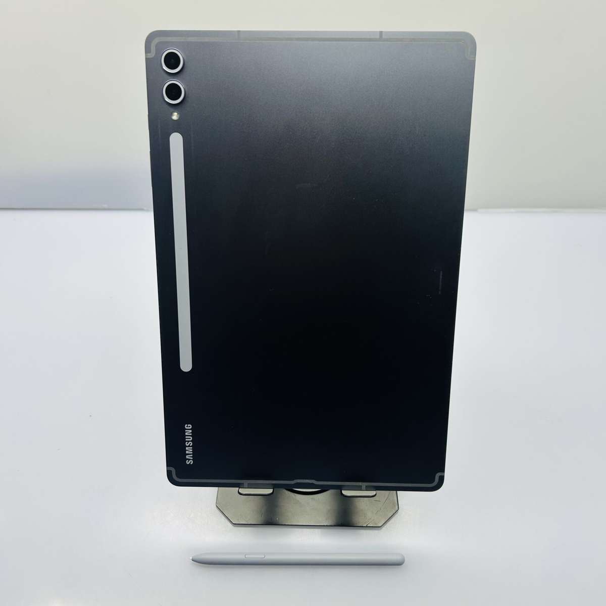 Samsung Galaxy Tab S10 Plus 5G 256GB Moonstone Gray (Condition: Excellent)