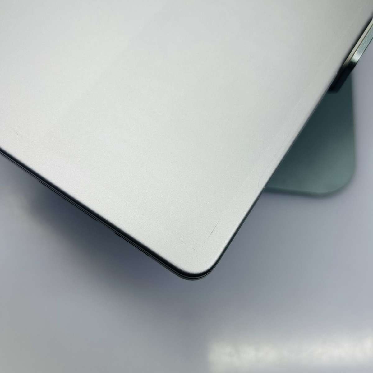Apple MacBook Pro 14-inch "M3" 8 CPU/ 10 GPU (2023) 8GB RAM  512GB SSD Space Gray (Condition: Good)