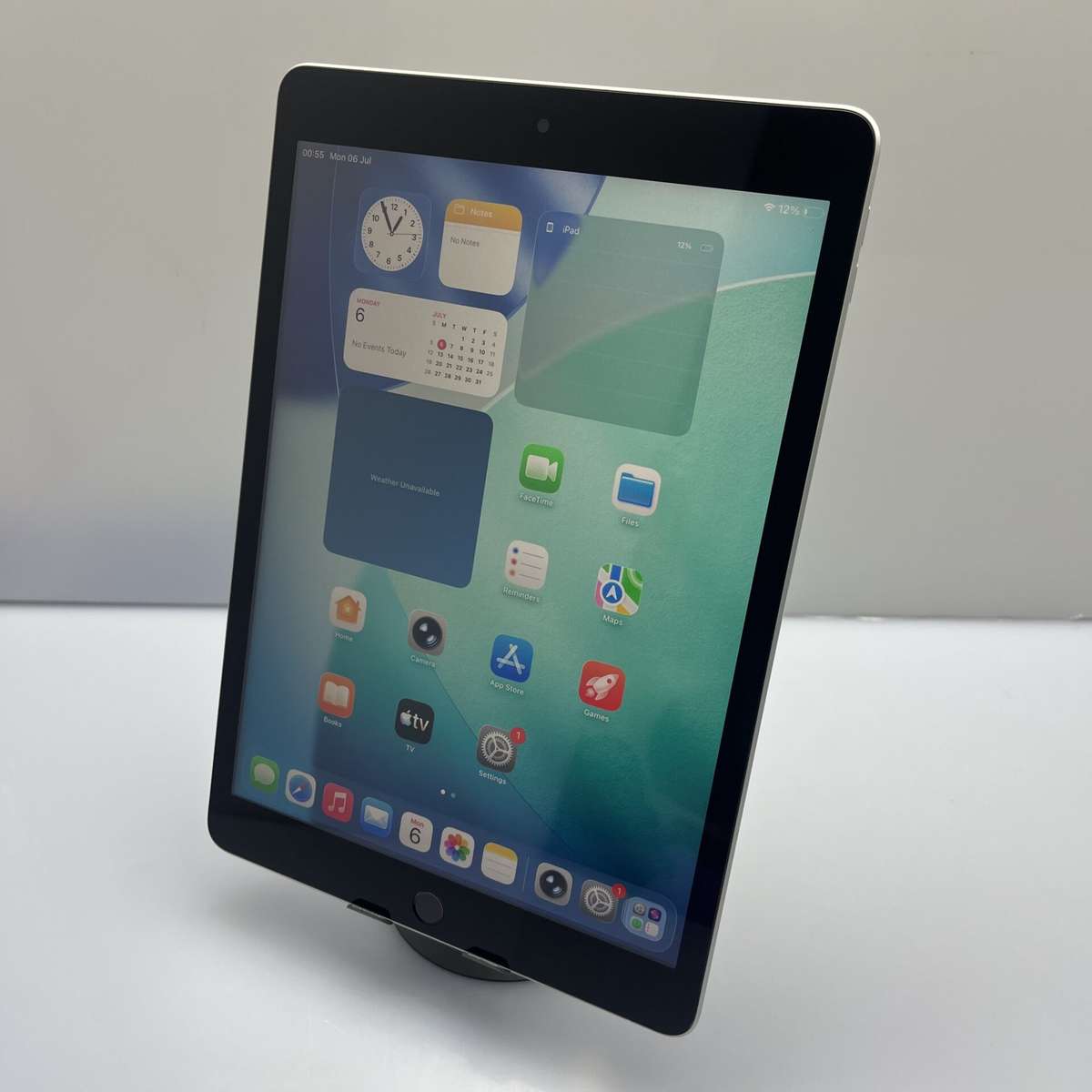 Apple iPad 10.2" 9th Gen 64GB (Wifi Only) Silver (Condition: Good)