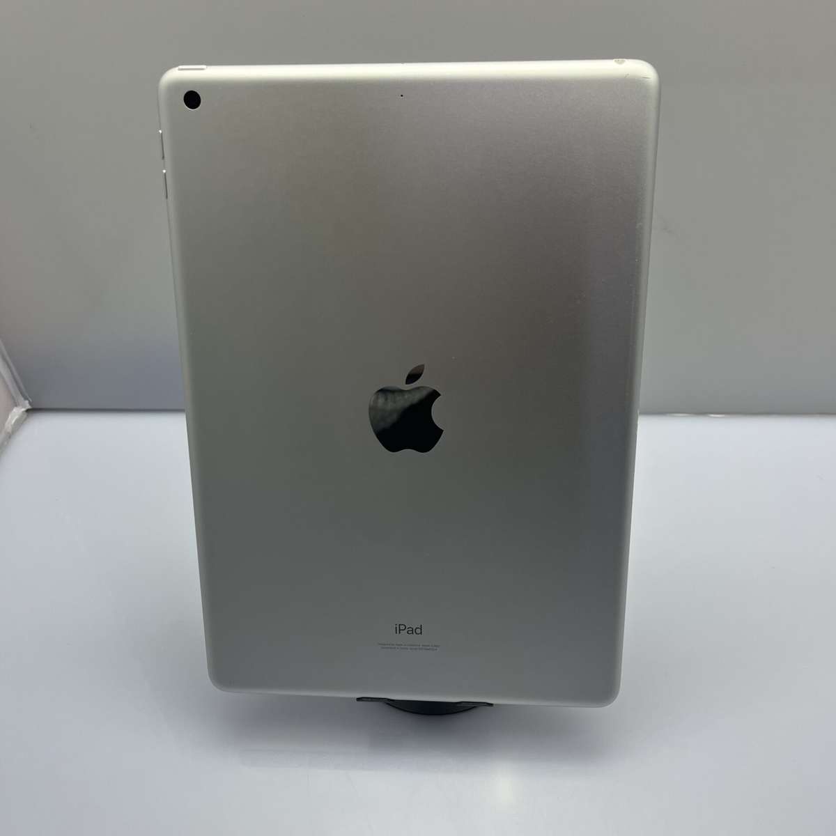 Apple iPad 10.2" 9th Gen 64GB (Wifi Only) Silver (Condition: Good)