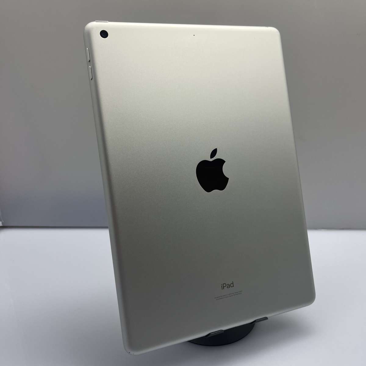 Apple iPad 10.2" 9th Gen 64GB (Wifi Only) Silver (Condition: Good)