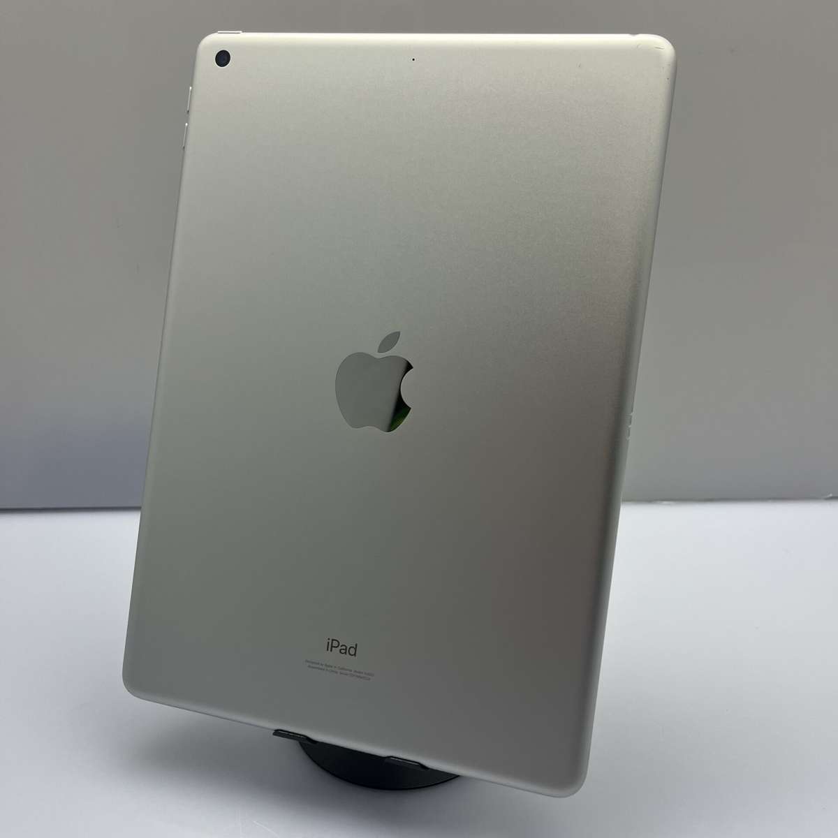 Apple iPad 10.2" 9th Gen 64GB (Wifi Only) Silver (Condition: Good)