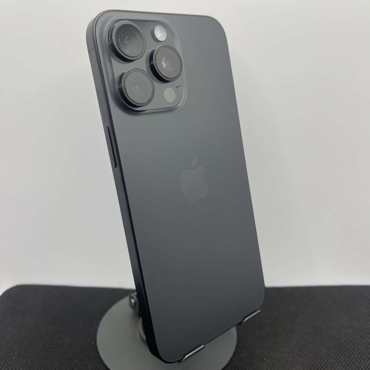 Apple iPhone 15 Pro Max 256GB Black Titanium (Condition: Good)