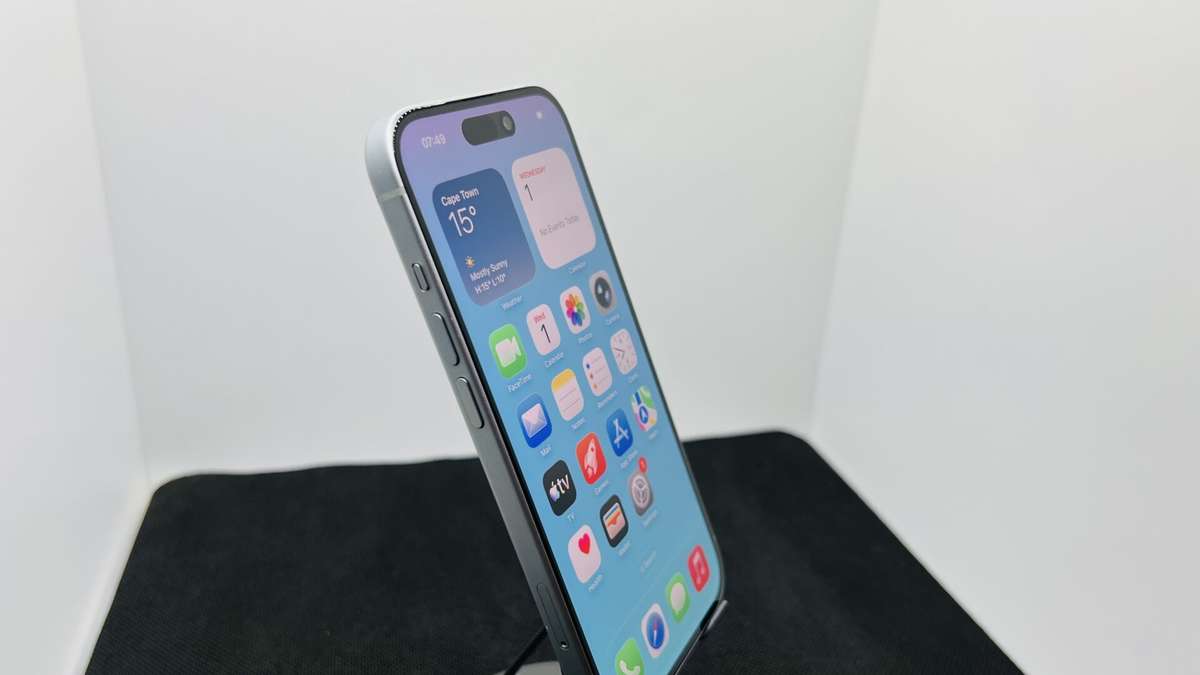 Apple iPhone 15 128GB Blue (Condition: Good)