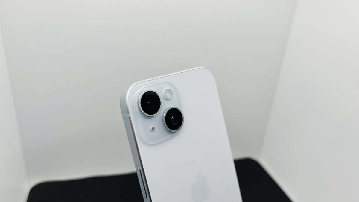 Apple iPhone 15 128GB Blue (Condition: Good)