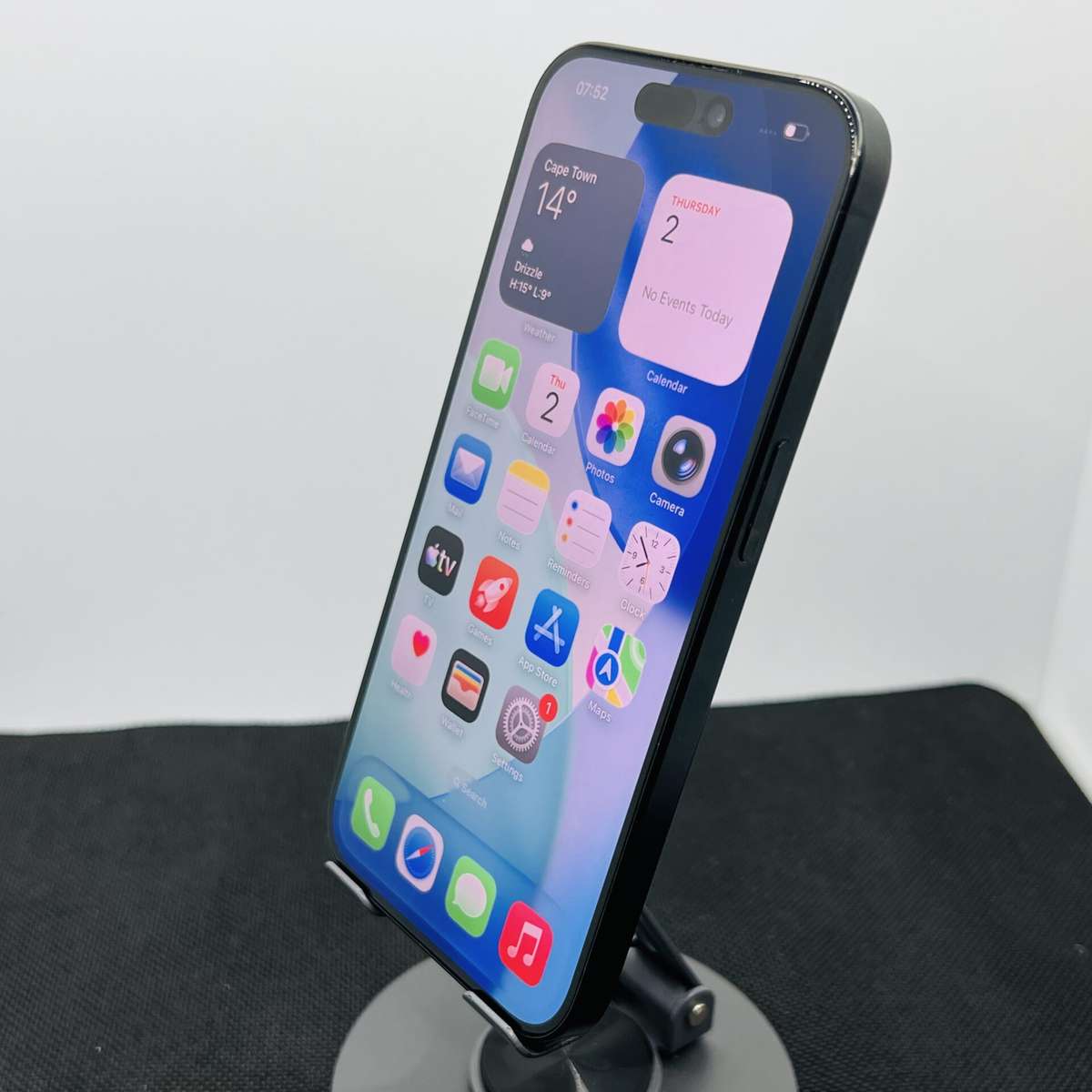 Apple iPhone 15 Pro 128GB Black Titanium (Condition: Good)