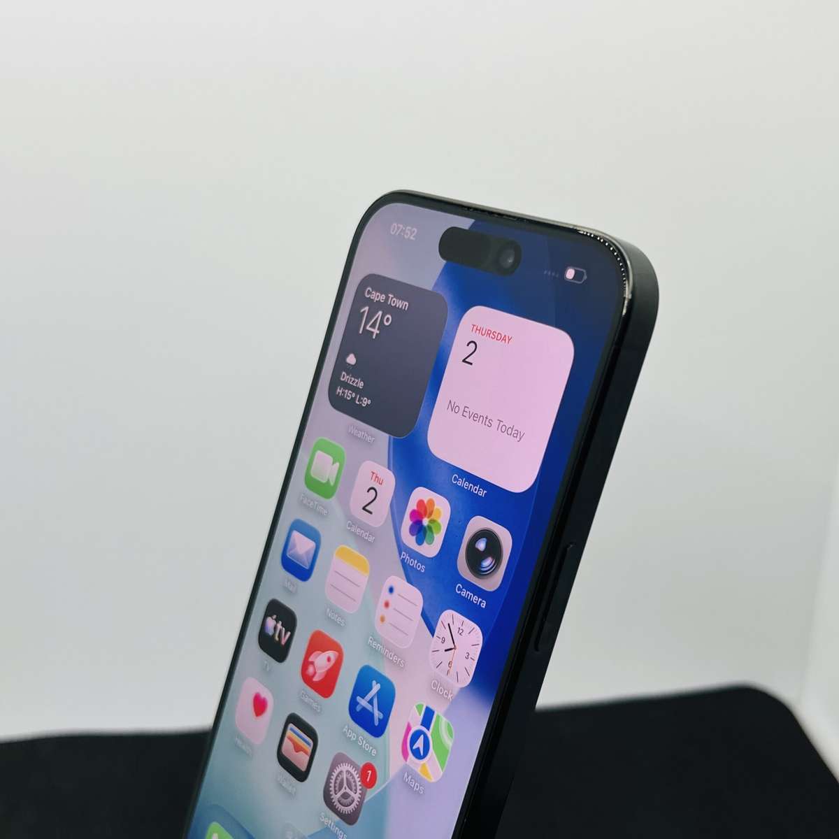 Apple iPhone 15 Pro 128GB Black Titanium (Condition: Good)