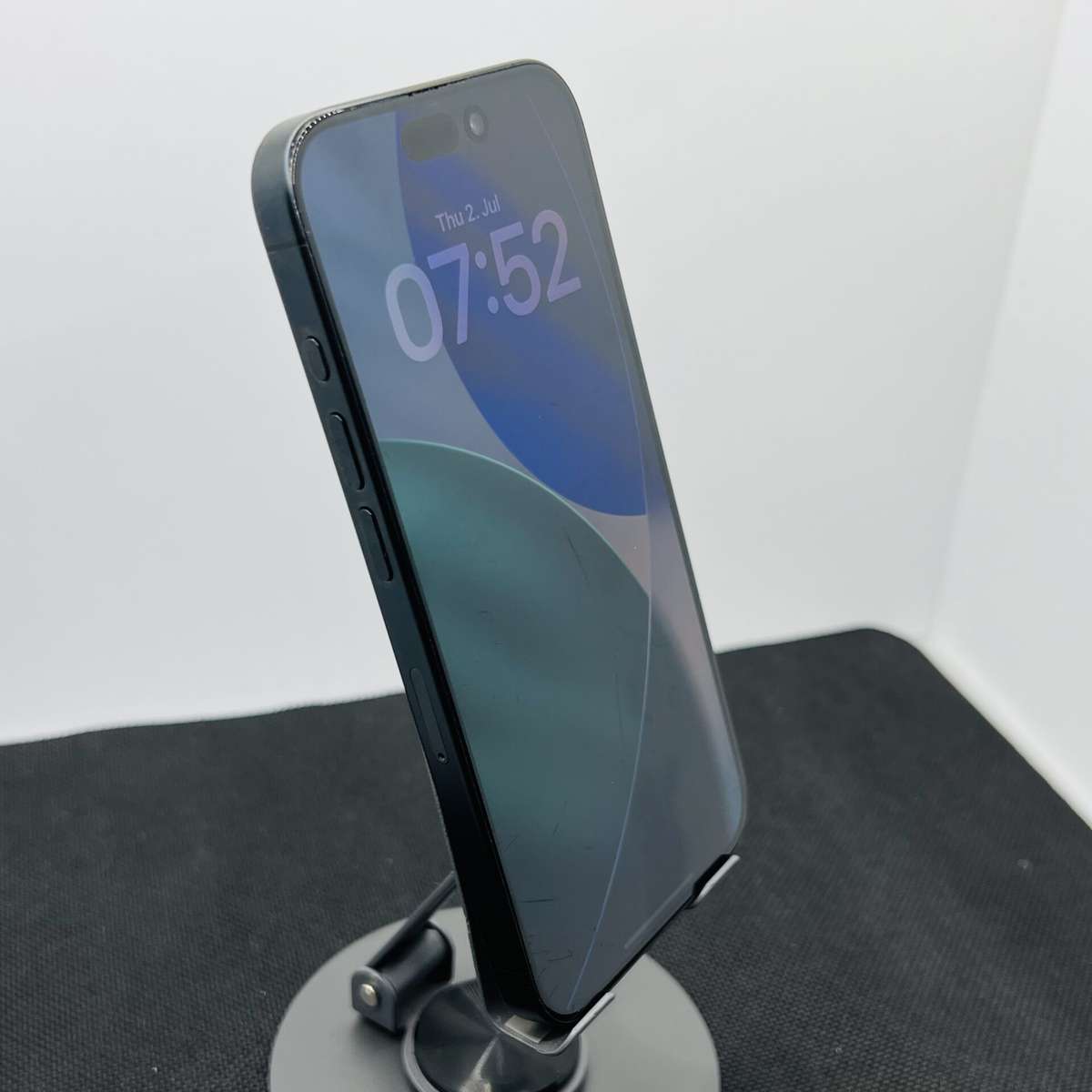 Apple iPhone 15 Pro 128GB Black Titanium (Condition: Good)