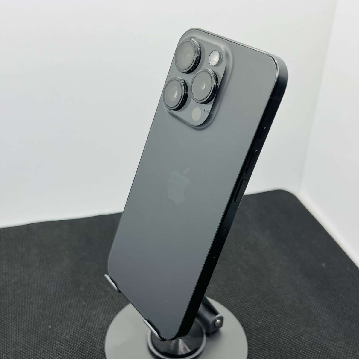 Apple iPhone 15 Pro 128GB Black Titanium (Condition: Good)