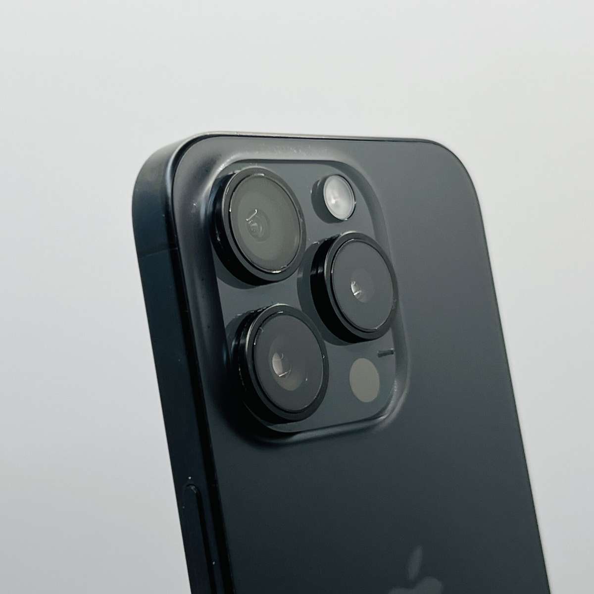 Apple iPhone 15 Pro 128GB Black Titanium (Condition: Good)