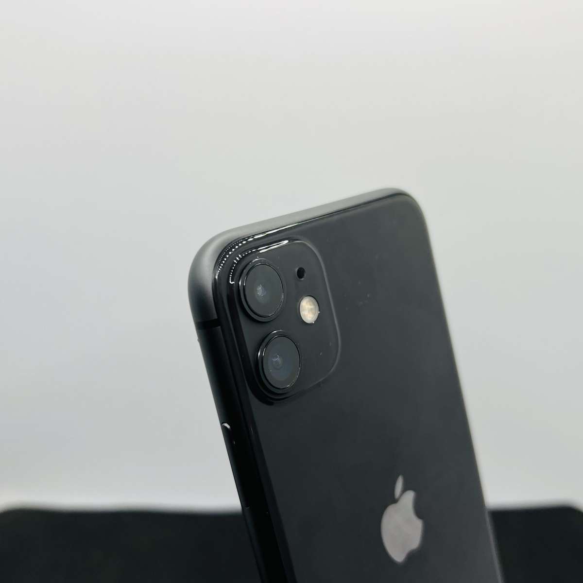 Apple iPhone 11 128GB Black (Condition: Good)