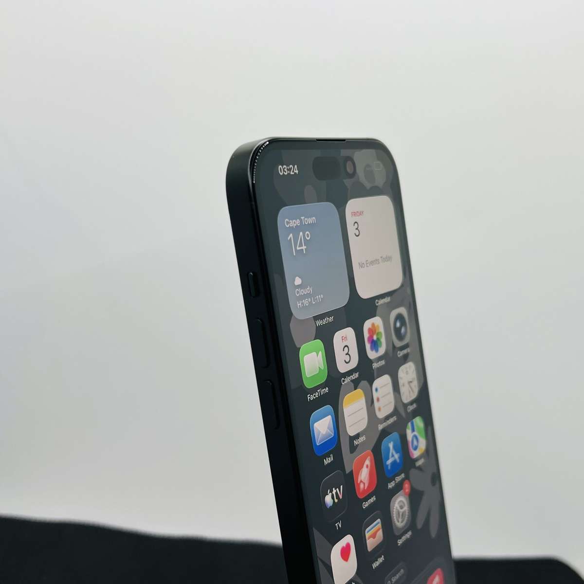 Apple iPhone 15 128GB Black - No NFC (Condition: Good)