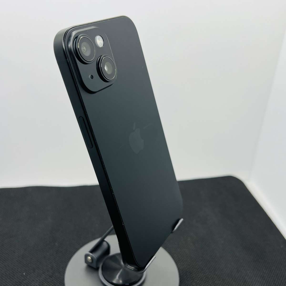 Apple iPhone 15 128GB Black - No NFC (Condition: Good)
