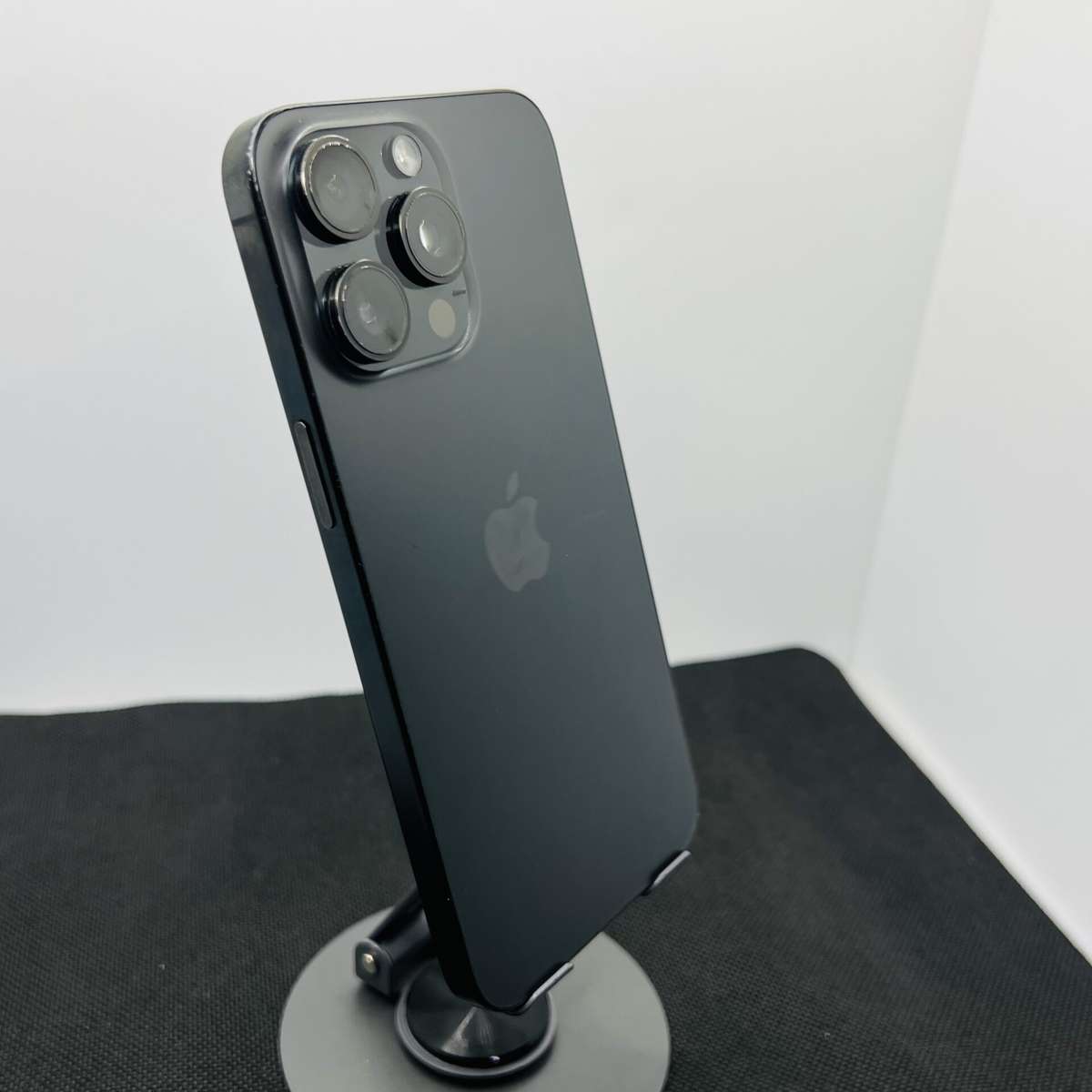 Apple iPhone 15 Pro Max 256GB Black Titanium (Condition: Good)