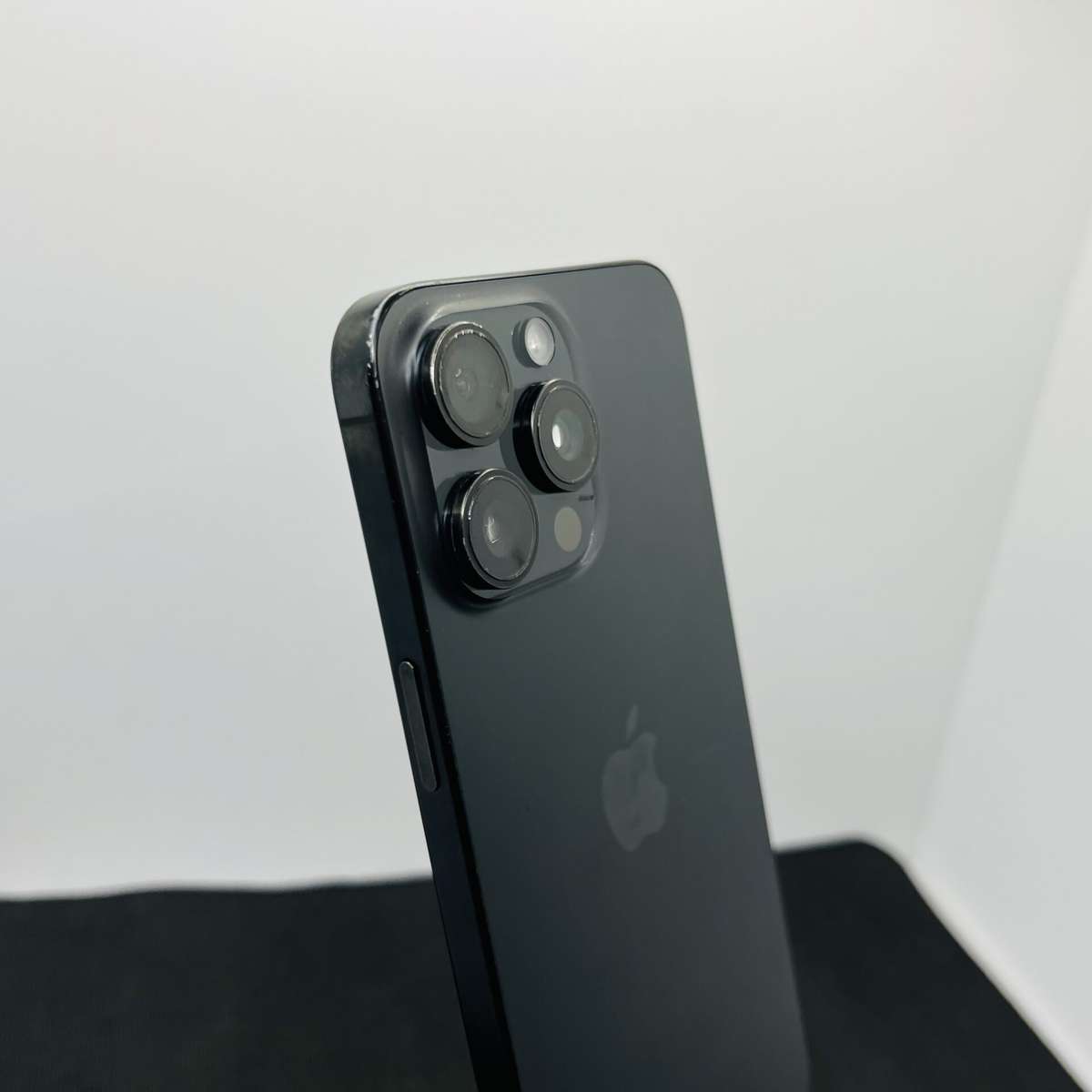 Apple iPhone 15 Pro Max 256GB Black Titanium (Condition: Good)