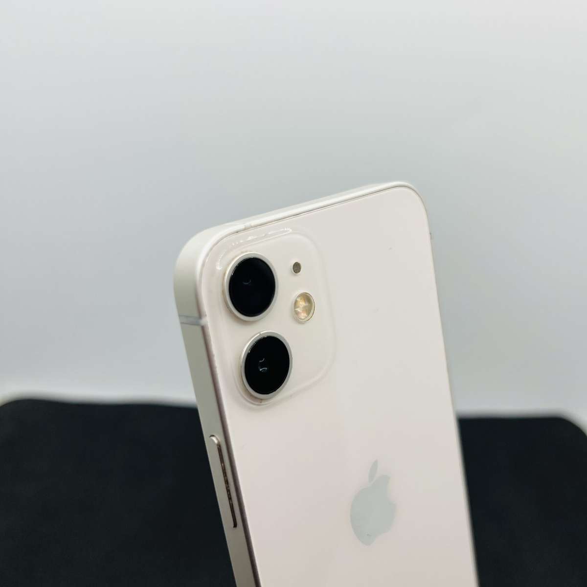 Apple iPhone 12 Mini 128GB White (Condition: Good)