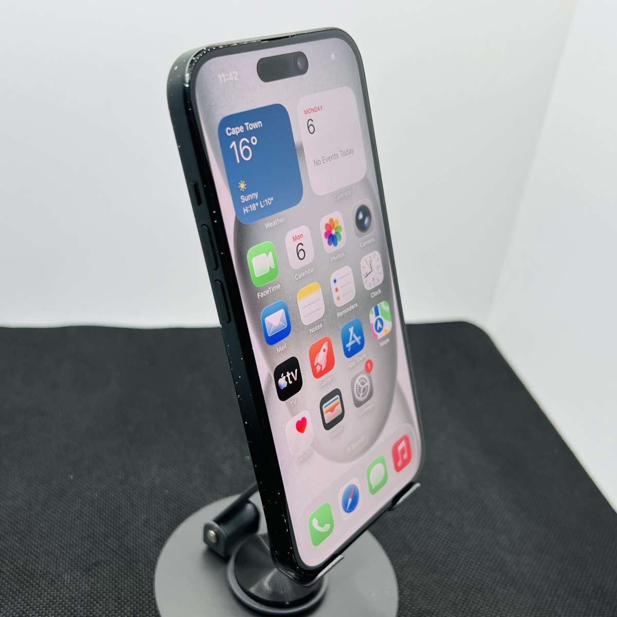 Apple iPhone 15 256GB Black (Condition: Good)