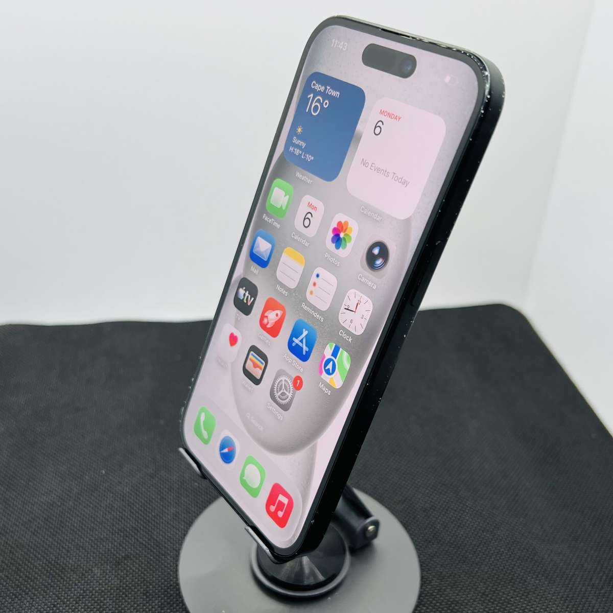 Apple iPhone 15 256GB Black (Condition: Good)