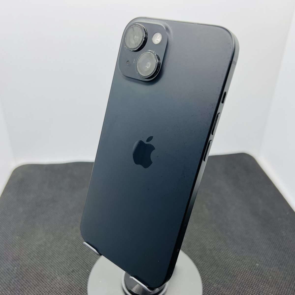 Apple iPhone 15 128GB Black (Condition: Good)
