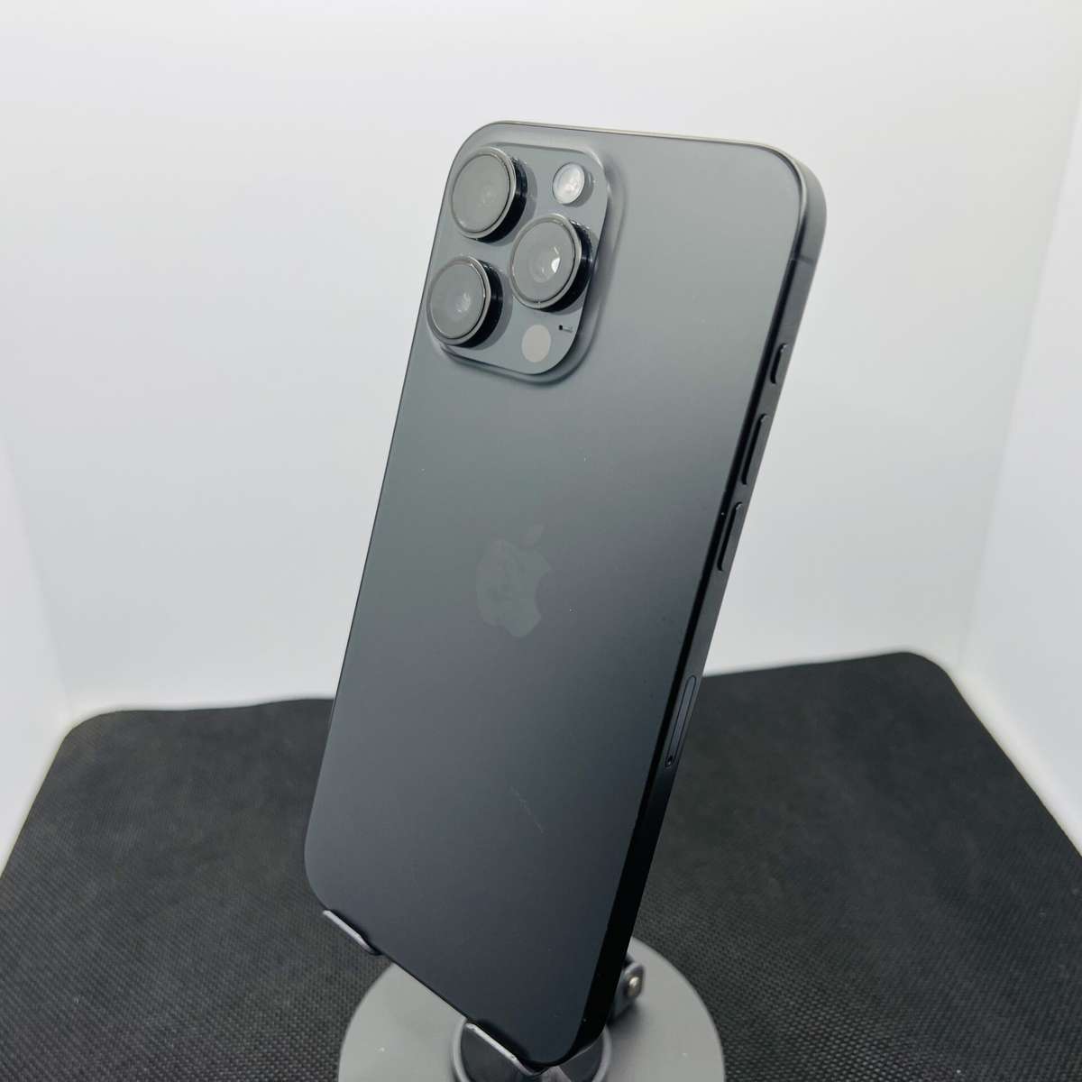 Apple iPhone 15 Pro Max 512GB Black Titanium (Condition: Good)