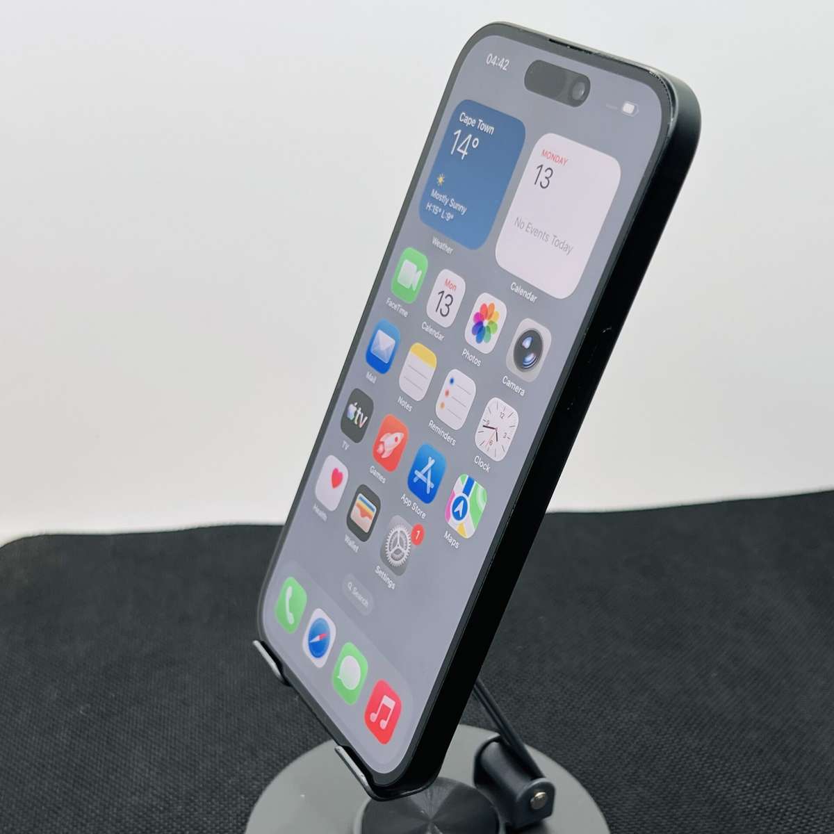 Apple iPhone 15 128GB Black (Condition: Good)