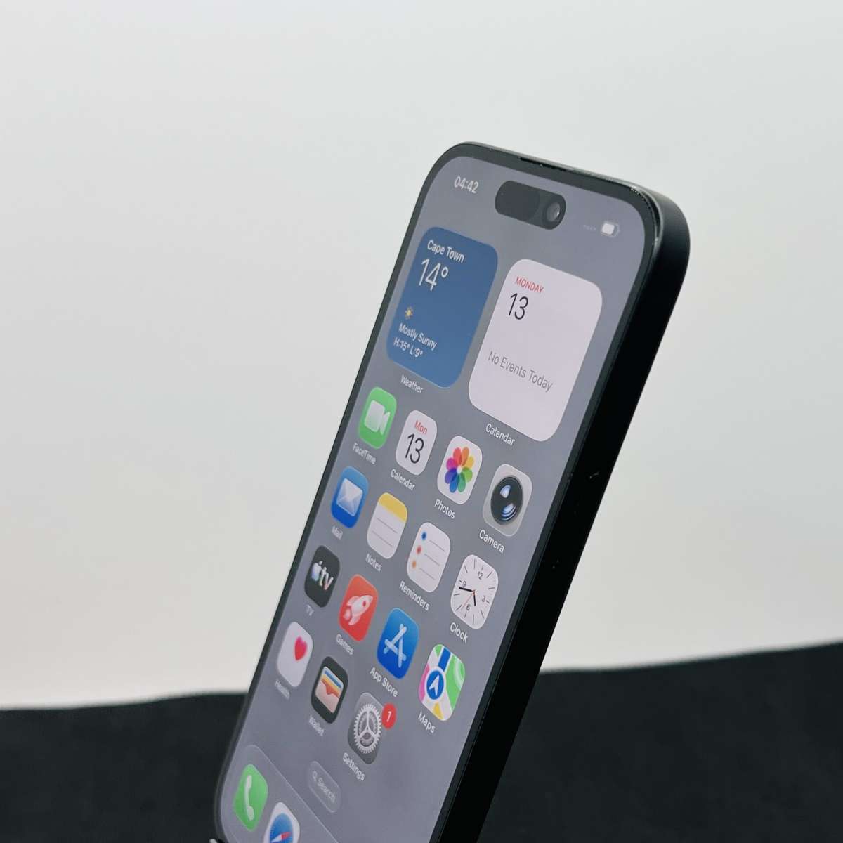 Apple iPhone 15 128GB Black (Condition: Good)