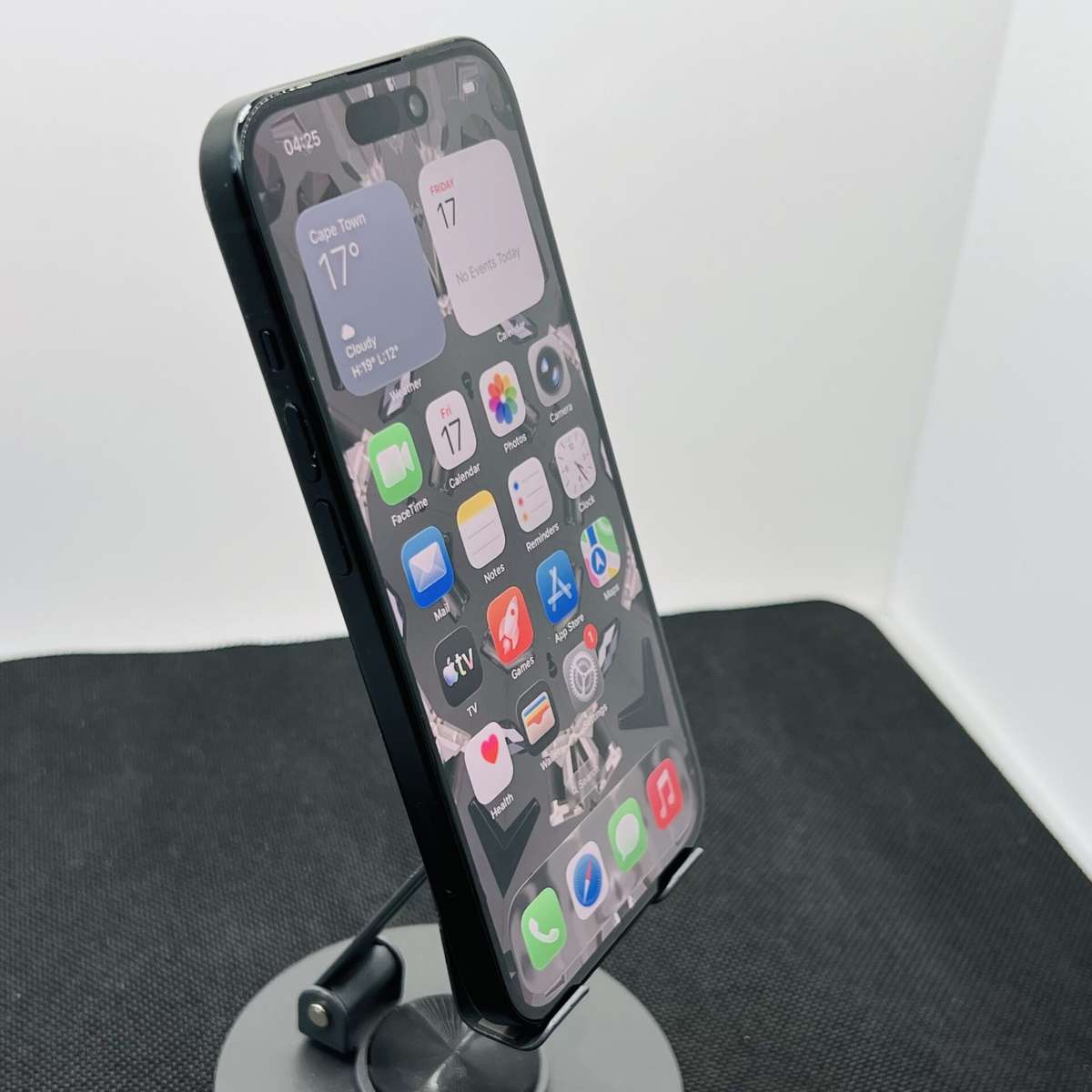 Apple iPhone 15 128GB Black (Condition: Good)