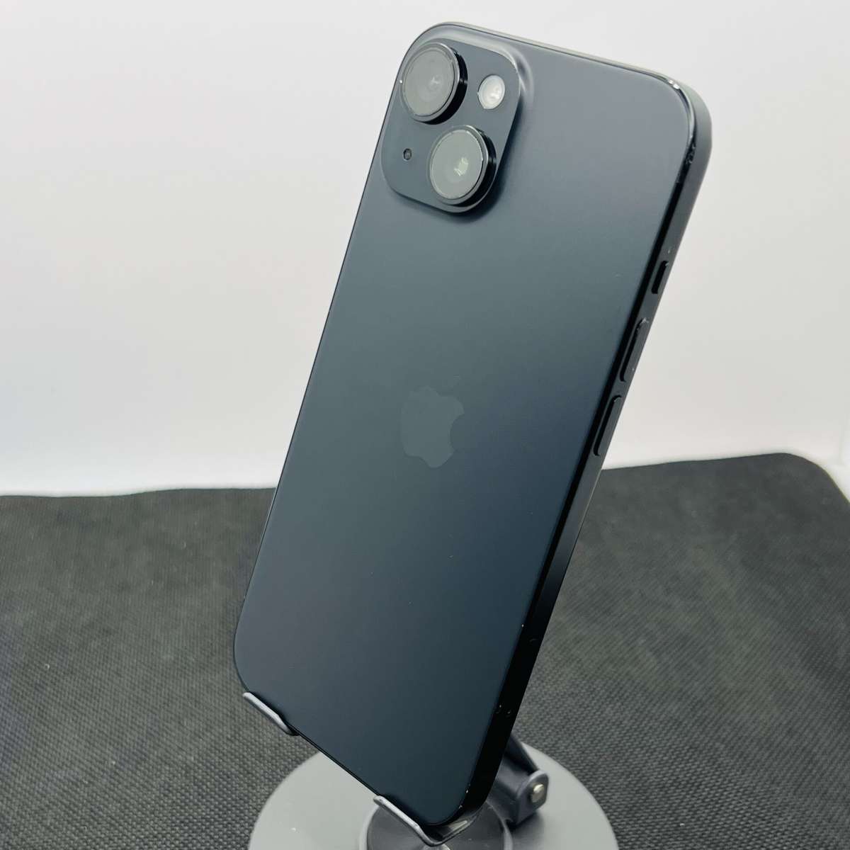 Apple iPhone 15 128GB Black (Condition: Good)