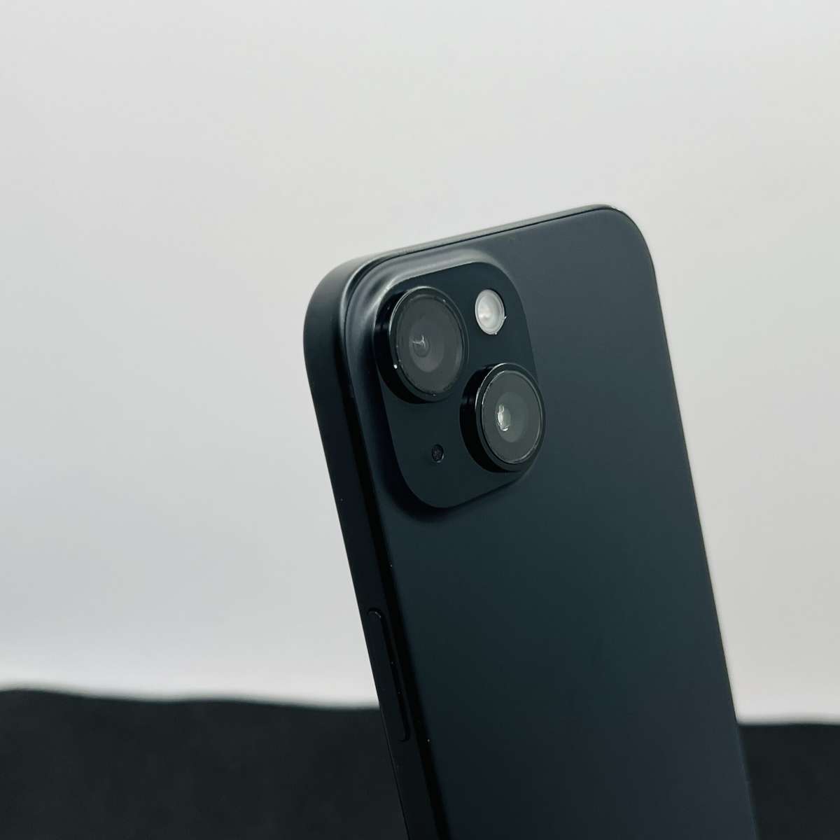 Apple iPhone 15 128GB Black (Condition: Good)