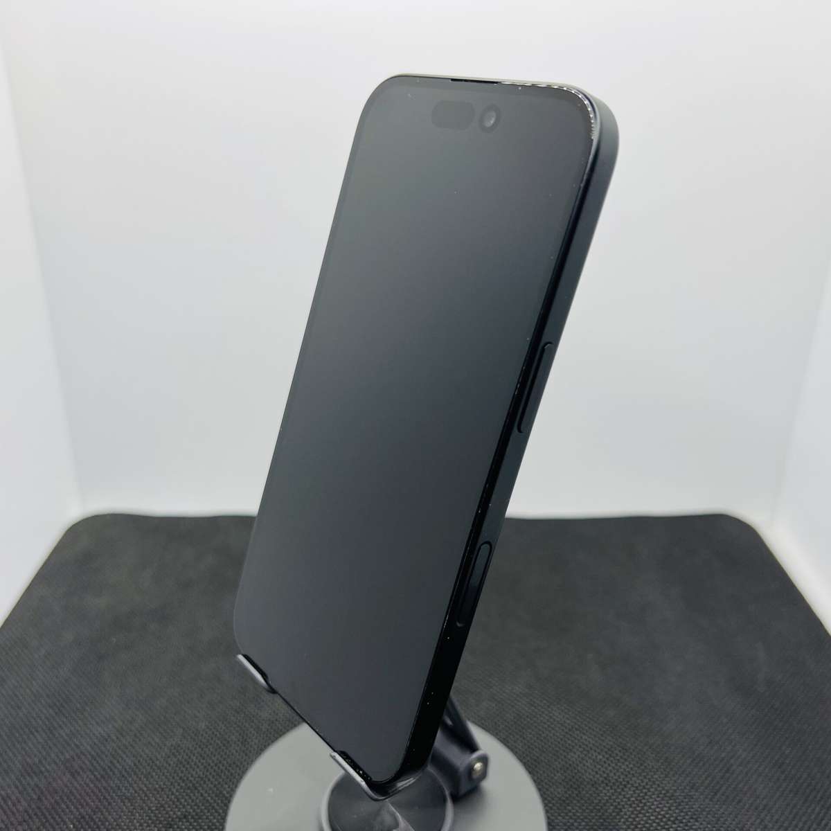 Apple iPhone 16 128GB Black (Condition: Good)