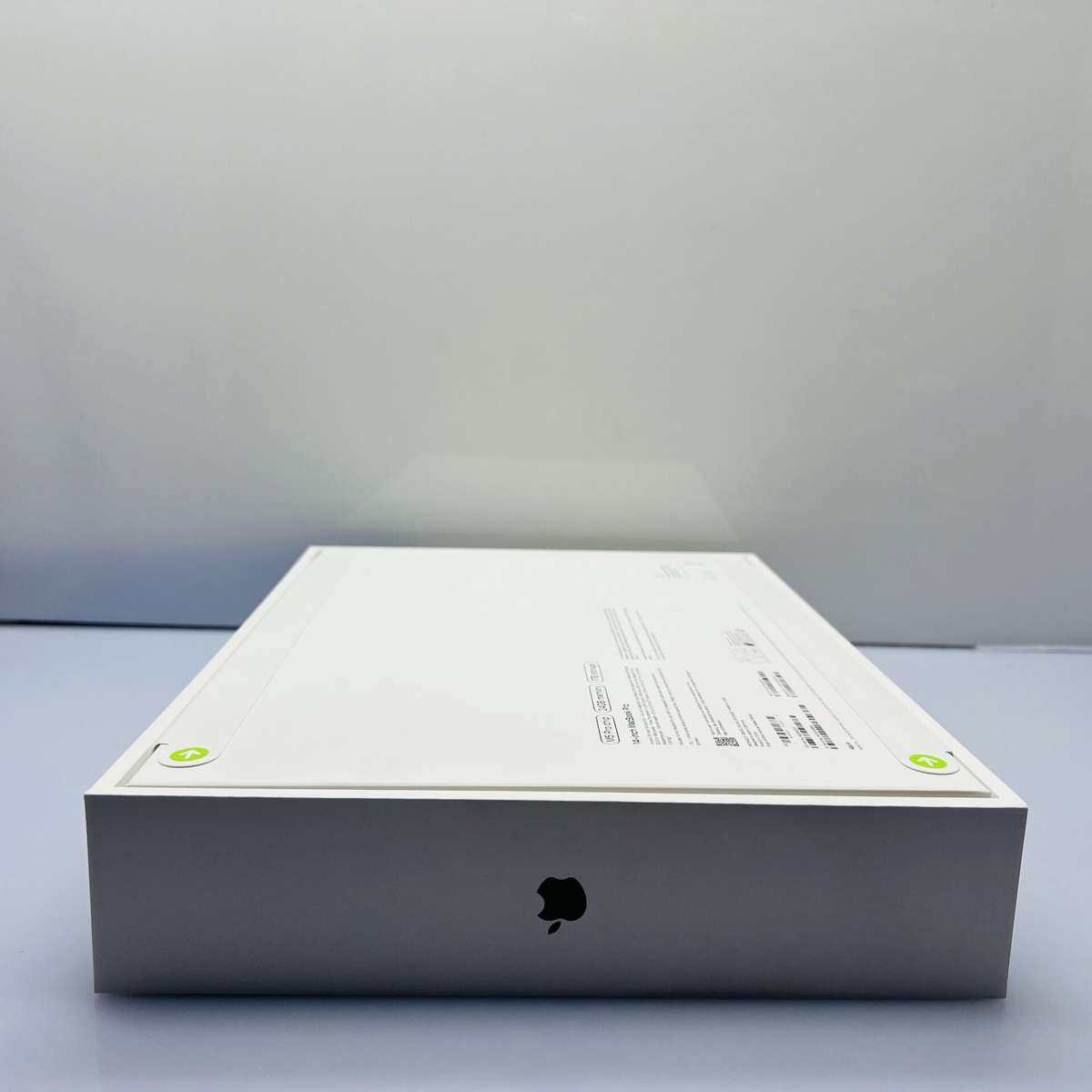 Apple MacBook Pro 14-inch "M5 Pro" 15 CPU/16 GPU 24GB RAM 1TB SSD Space Black (Condition: Brand New)