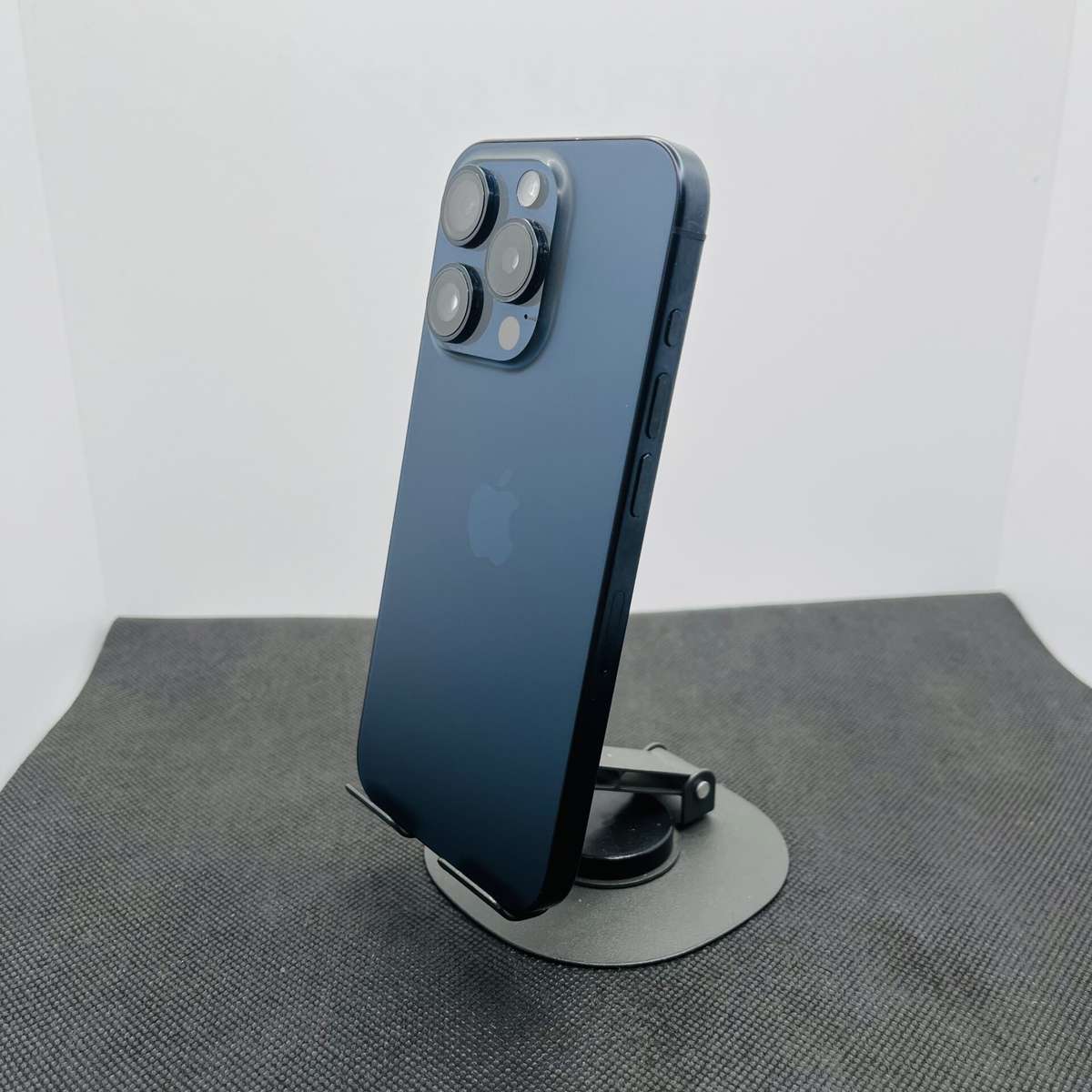 Apple iPhone 15 Pro 256GB Blue Titanium (Condition: Good)