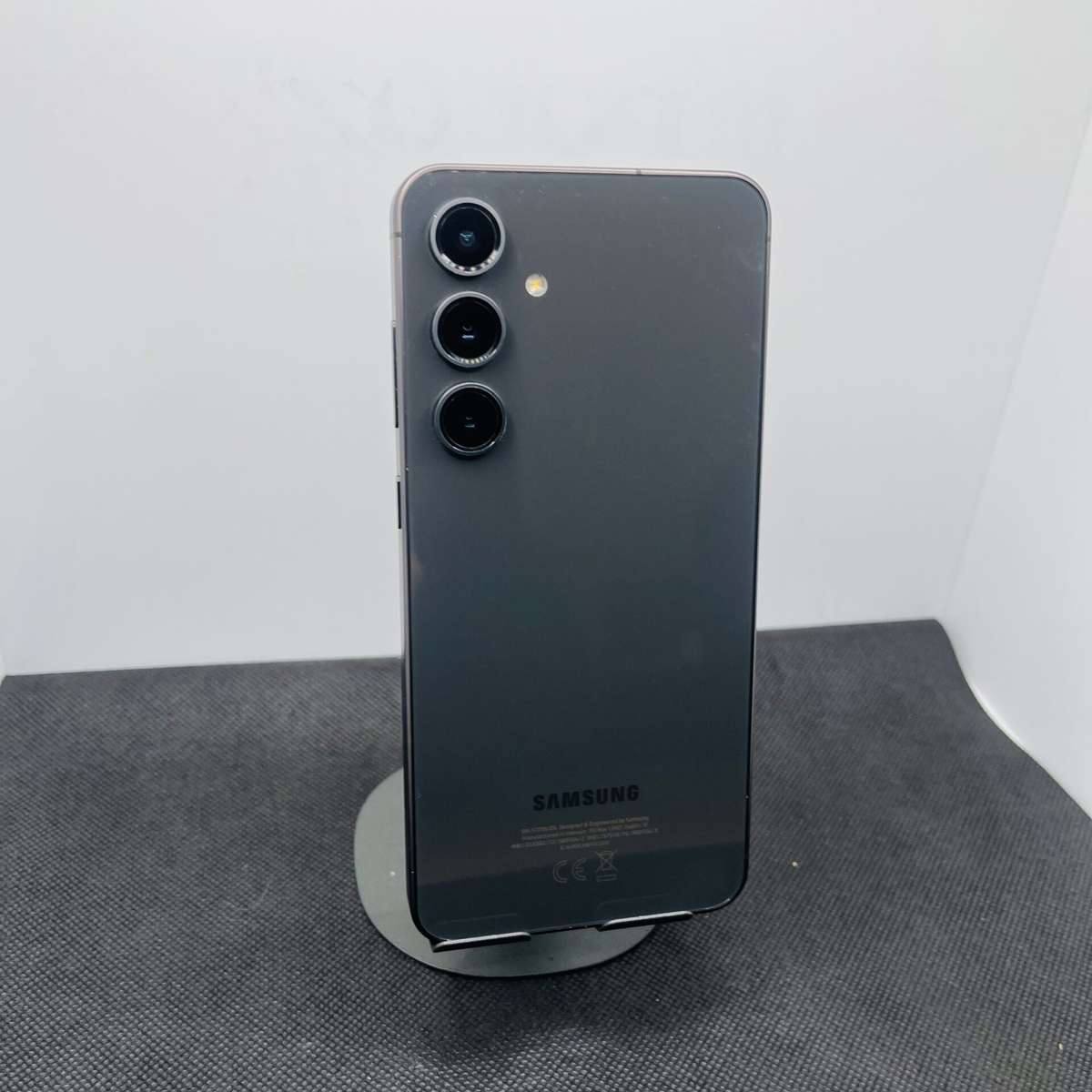 Samsung Galaxy S24 FE 256GB Graphite (Condition: Good)