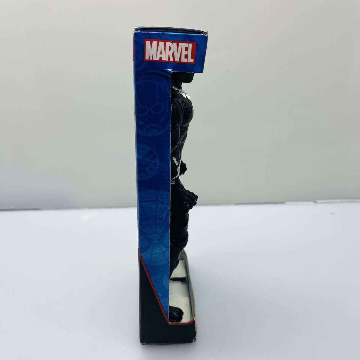 COMBO DEAL: LEGO® Marvel Iron Spider-Man Bust + Jada Marvel Avengers War Machine and 2006 Ford M...