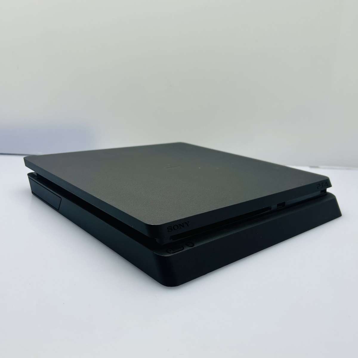 Sony PlayStation 4 Slim 500GB Black + Controller + Power Cable + HDMI Cable (Condition: Good)