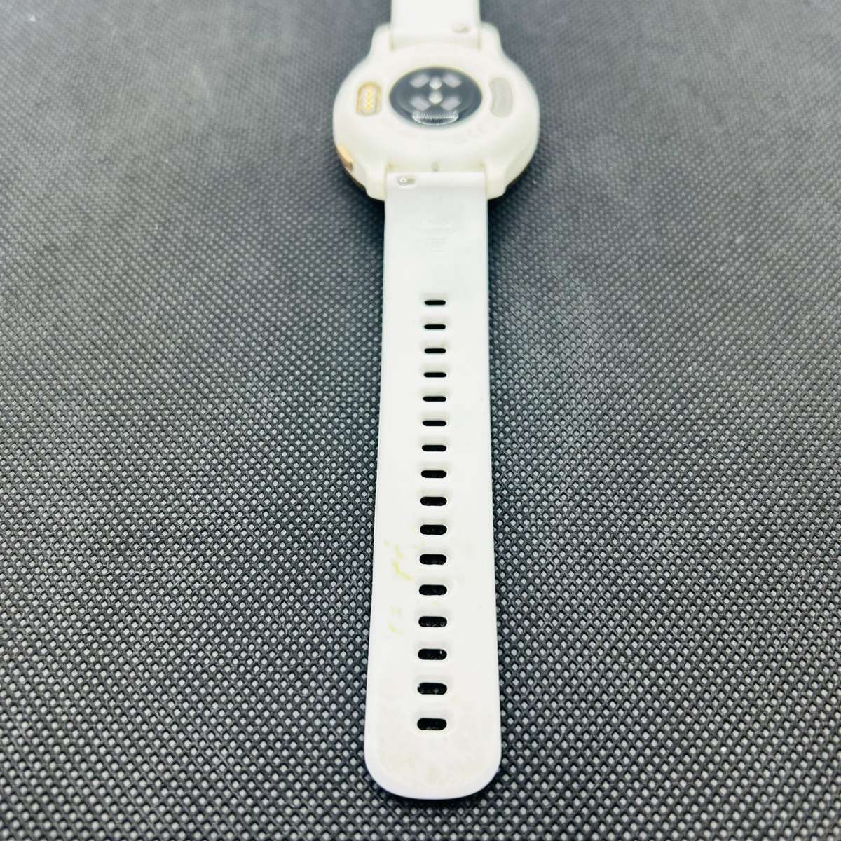 Garmin Venu 2S Gold (Condition: Good)