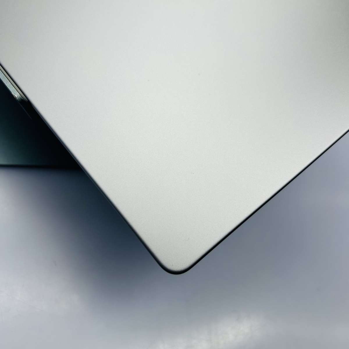 Apple MacBook Pro 14-inch "M3" 8 CPU/10 GPU (2023) 8GB RAM 512GB SSD Space Gray (Condition: Good)