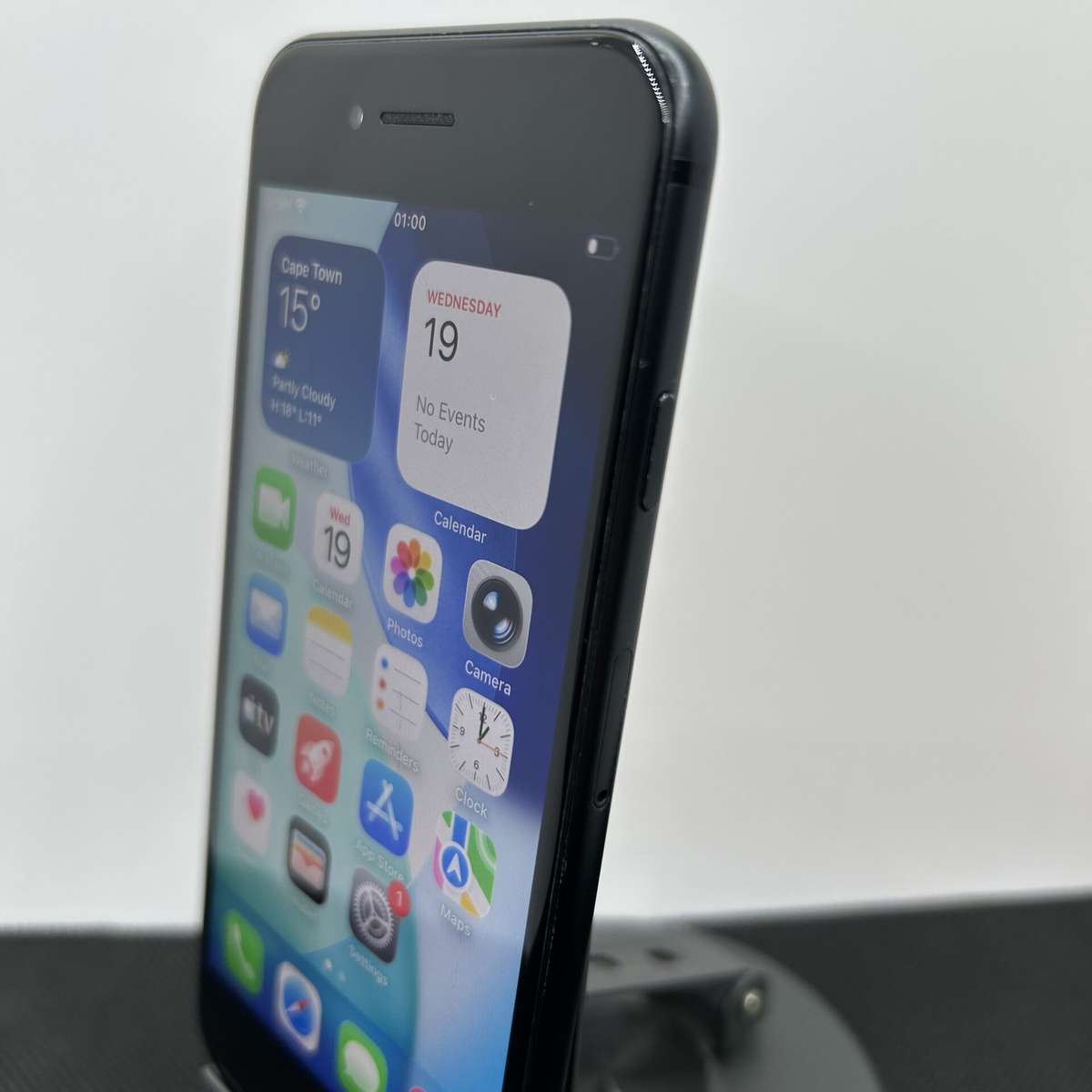 Apple iPhone SE (2020) 64GB Black (Condition: Good)