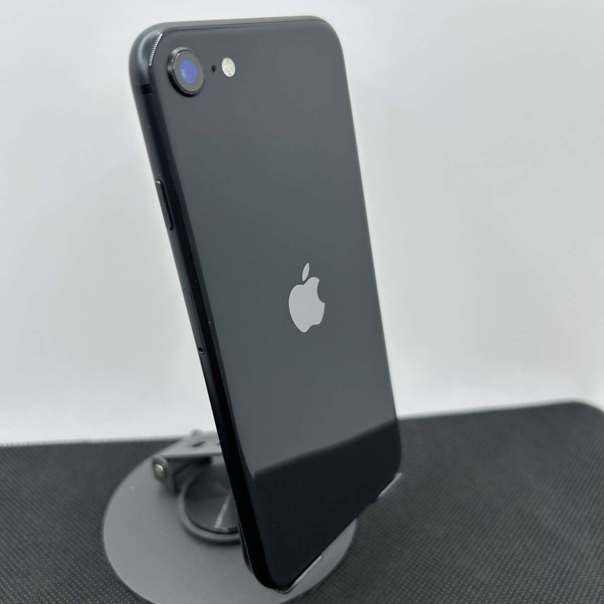 Apple iPhone SE (2020) 64GB Black (Condition: Good)