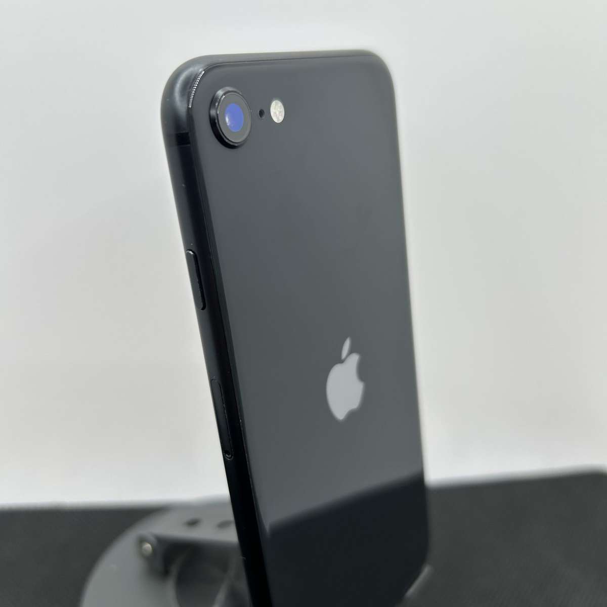 Apple iPhone SE (2020) 64GB Black (Condition: Good)