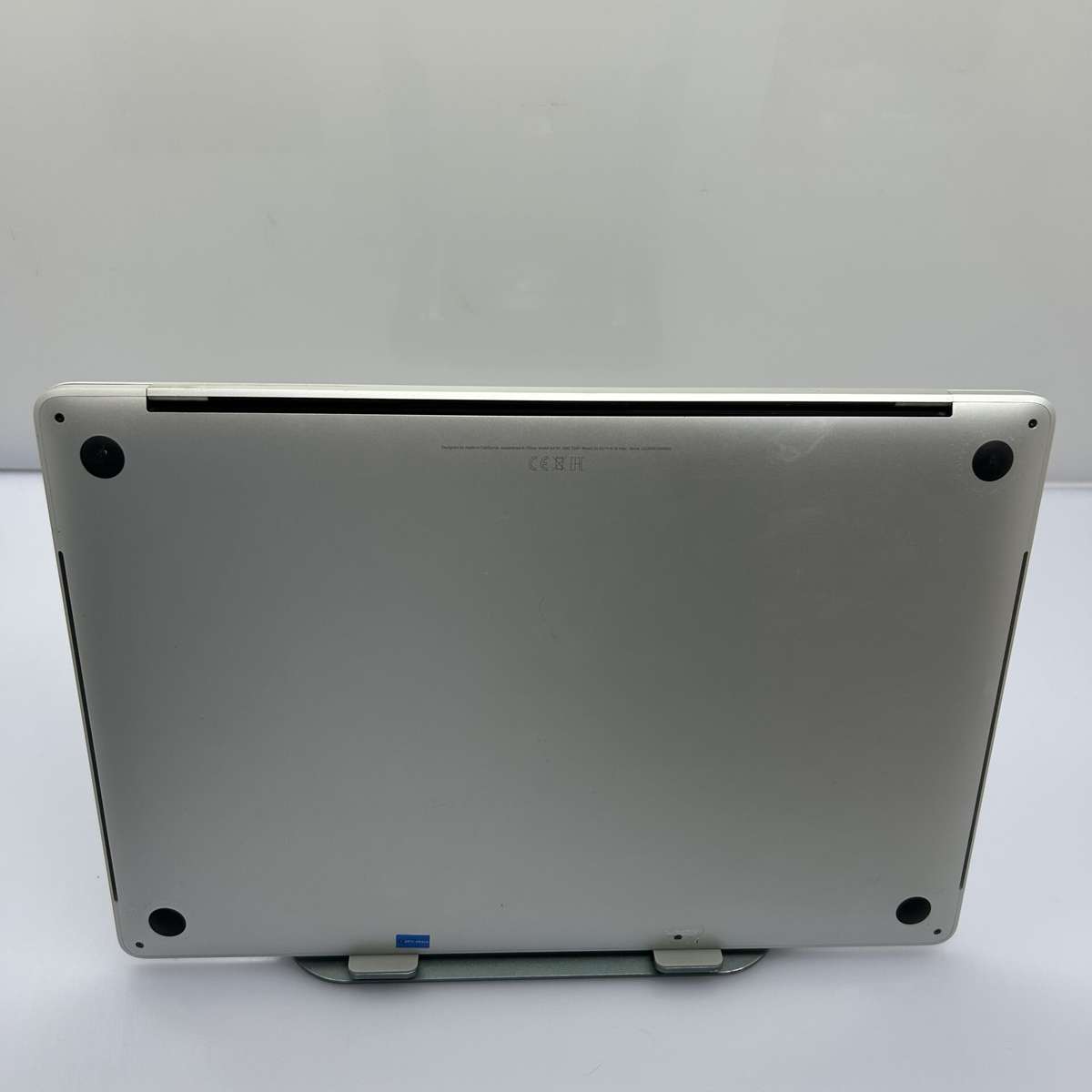 Apple MacBook Pro 16-inch "Core i9" (Touchbar/2019) 2.3GHz 16GB RAM 1TB SSD Silver (Condition: Good)