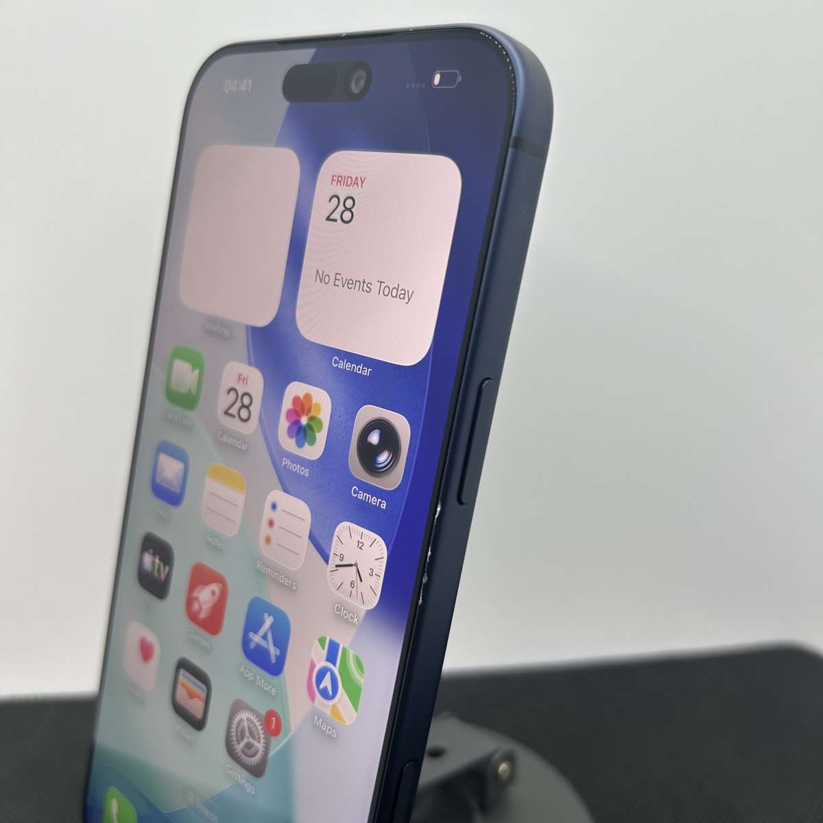 Apple iPhone 17 Pro Max 256GB Deep Blue (Condition: Good)