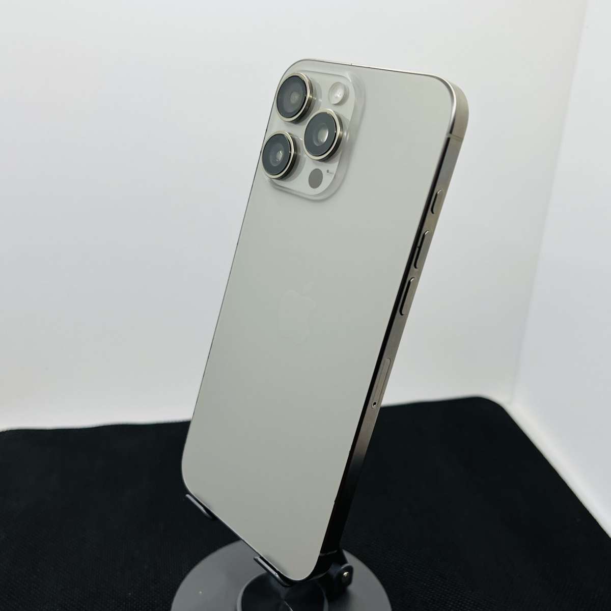 Apple iPhone 16 Pro Max 256GB Natural Titanium (Condition: Good)