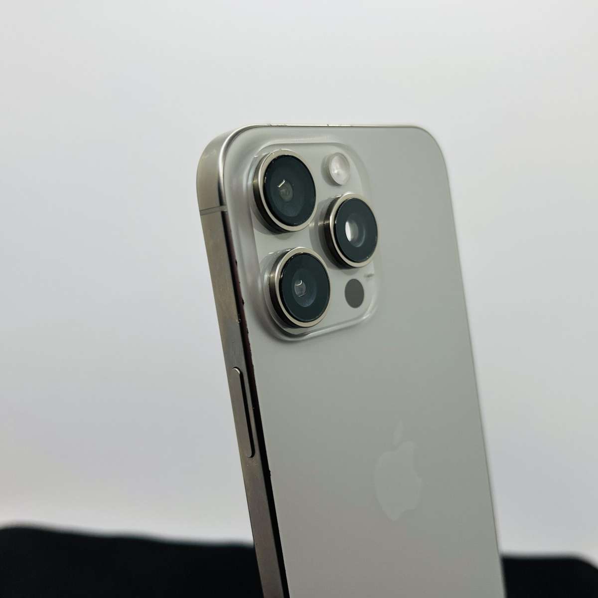 Apple iPhone 16 Pro Max 256GB Natural Titanium (Condition: Good)
