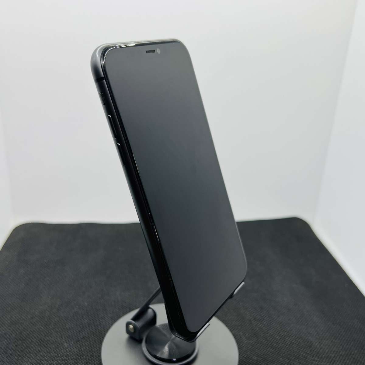 Apple iPhone 11 64GB Black (Condition: Good)