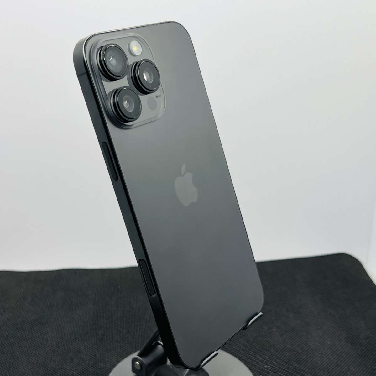 Apple iPhone 16 Pro Max 512GB Black Titanium (Condition: Good)
